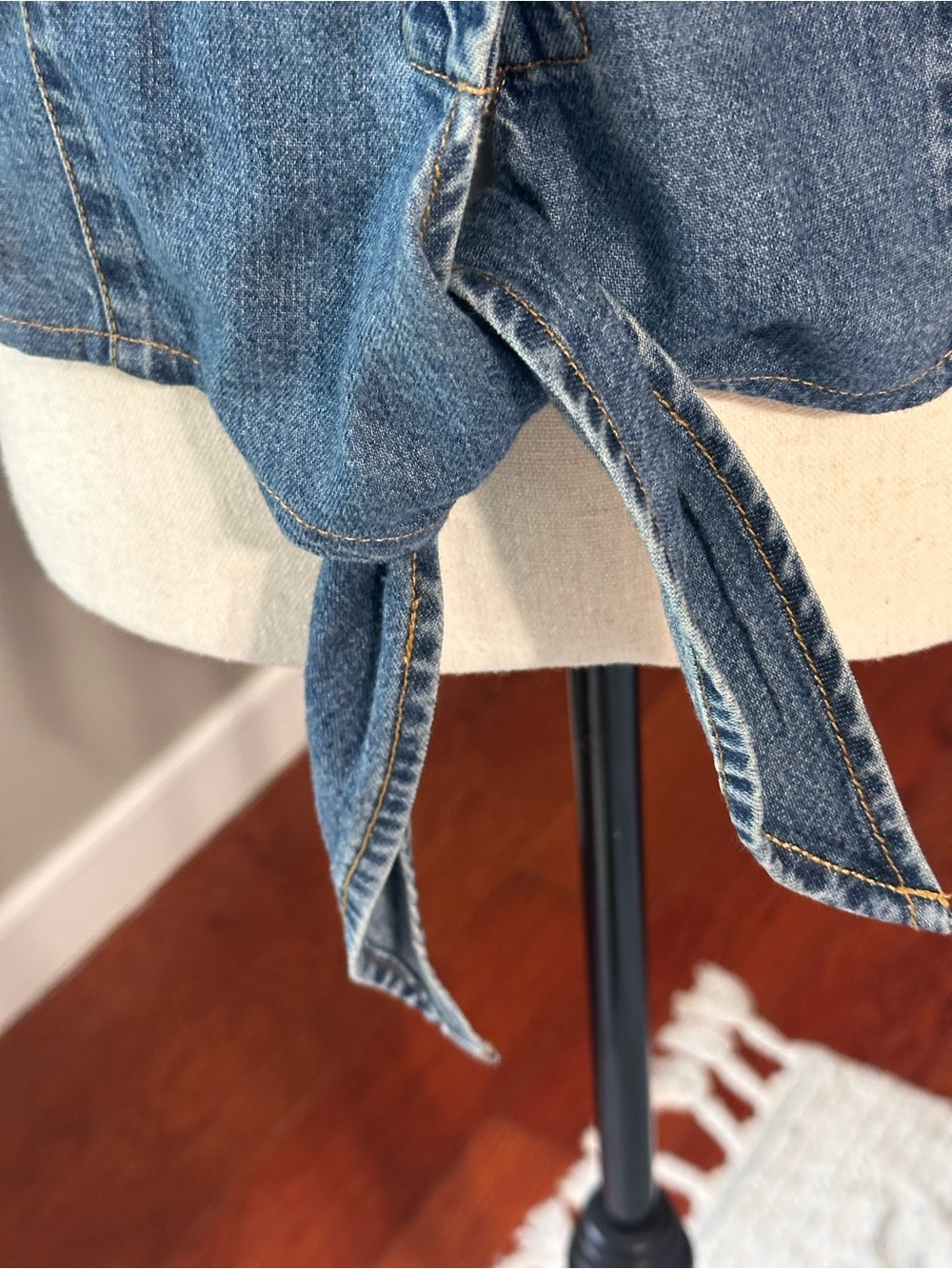 Harold's Blue Denim Short-Sleeve Button Front Top with Tie - Picture 4 of 6